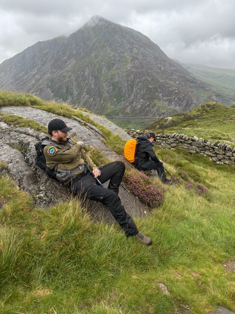 emergencysc's tweet photo. Some great photos from our recent training weekend. ⛰️🚶‍♀️

#wales #snowdonia #emergencyservicechallenge #charity https://t.co/3LmaOv61P9