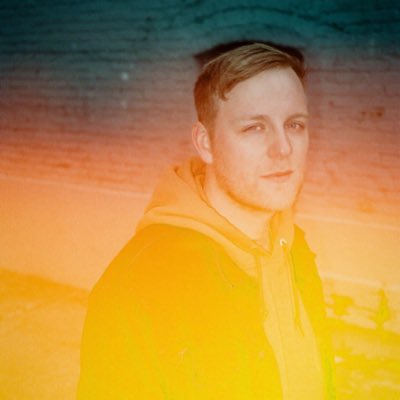 ol’ joey blue eyes tweet media