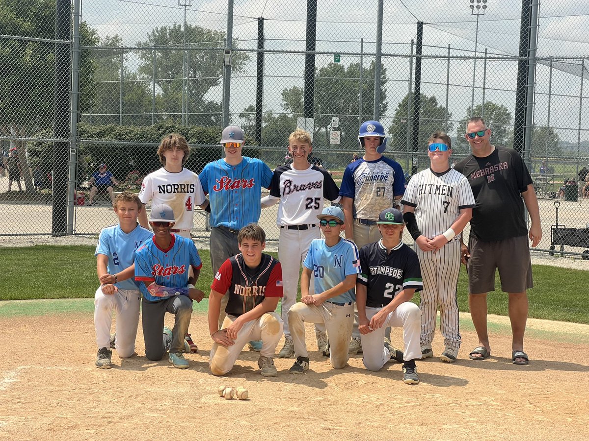 jca5531's tweet image. Nebraska All state showcase today. @hunter_roo83020  killed it: .714, 2 1Bs, 2 2bs, 3B. Caught 3 innings threw out 3 at 3rd, one at 2nd; turned a DP playing 3rd. Played 2 games with his team then stuck around and played a 3rd with a team short a player. Amazingly fun day of ball.