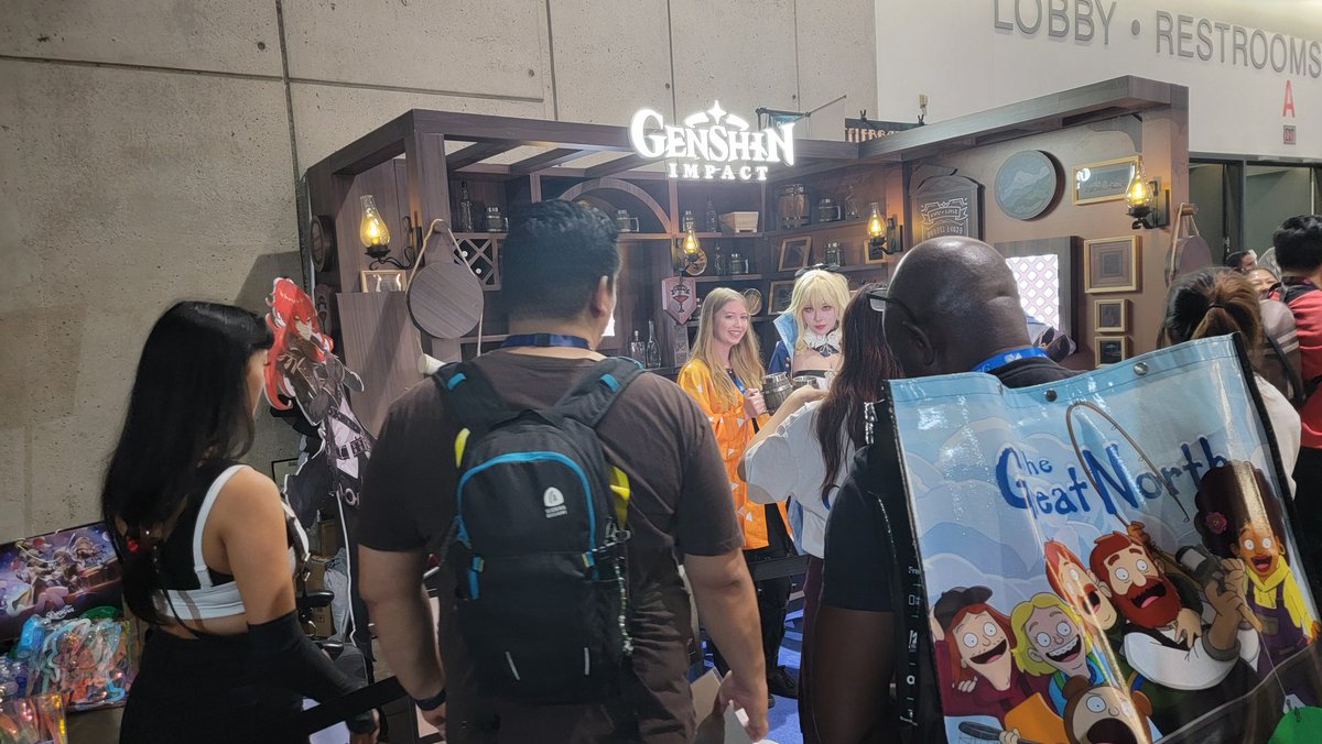 Avalinh's tweet photo. At the @GenshinImpact booth #genshinimpact #tetvatfilmstudio https://t.co/Mrd1WqX5u6