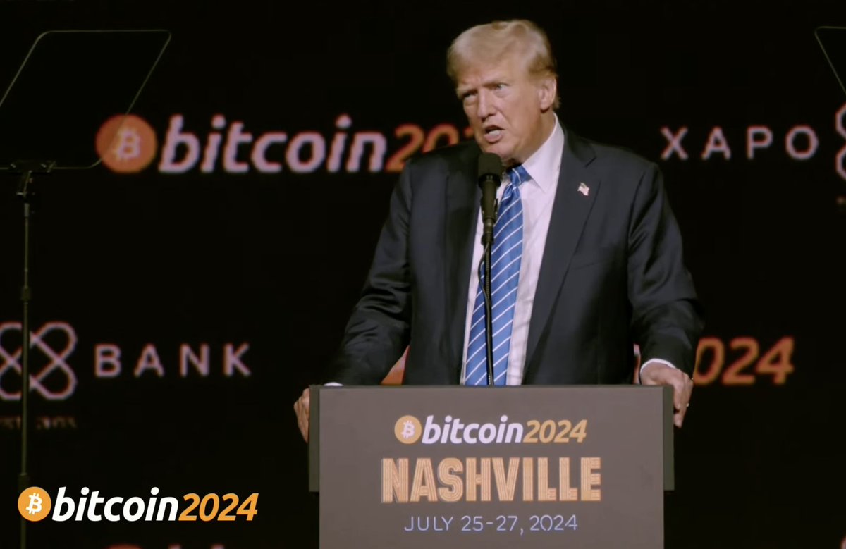 LeJournalDuCoin's tweet photo. 🚨 Donald Trump est sur scène à la Bitcoin Conference 2024 de Nashville :

🔸 « Le Bitcoin dépassera la capitalisation de l'or un jour. »

🔸 « Bitcoin va to the moon. »

🔸 « Les États-Unis seront la capitale crypto dans le monde. »

🔸 « Si nous n'embrassons pas les technologies Bitcoin et crypto, la chine et les autres pays domineront. »

🔸 « Je vais virer Gary Gensler dès le premier jour de mon mandat et nommer un nouveau président. »

🔸 « Les attaques contre les cryptos cesseront dès mon élection. »

🔸 « Je créerai un cabinet politique consacré au Bitcoin. »

🔸 « Bitcoin n'est pas une menace pour le dollar, c'est l'inverse. »