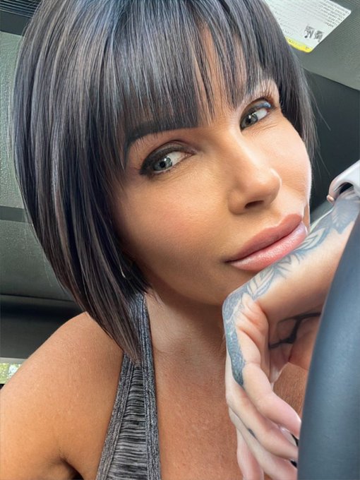 Watch Shay Fox's leaked NSFW photo on TwXstars