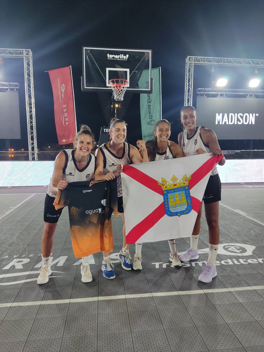 3x3series's tweet photo. CAMPEONAS DEL MASTER 🏆

❌ Básquet Girona 12
✅ Agua y Jardín 3x3 14

#ArmasTrasmediterránea3x3Series https://t.co/oWWnlv5ClR