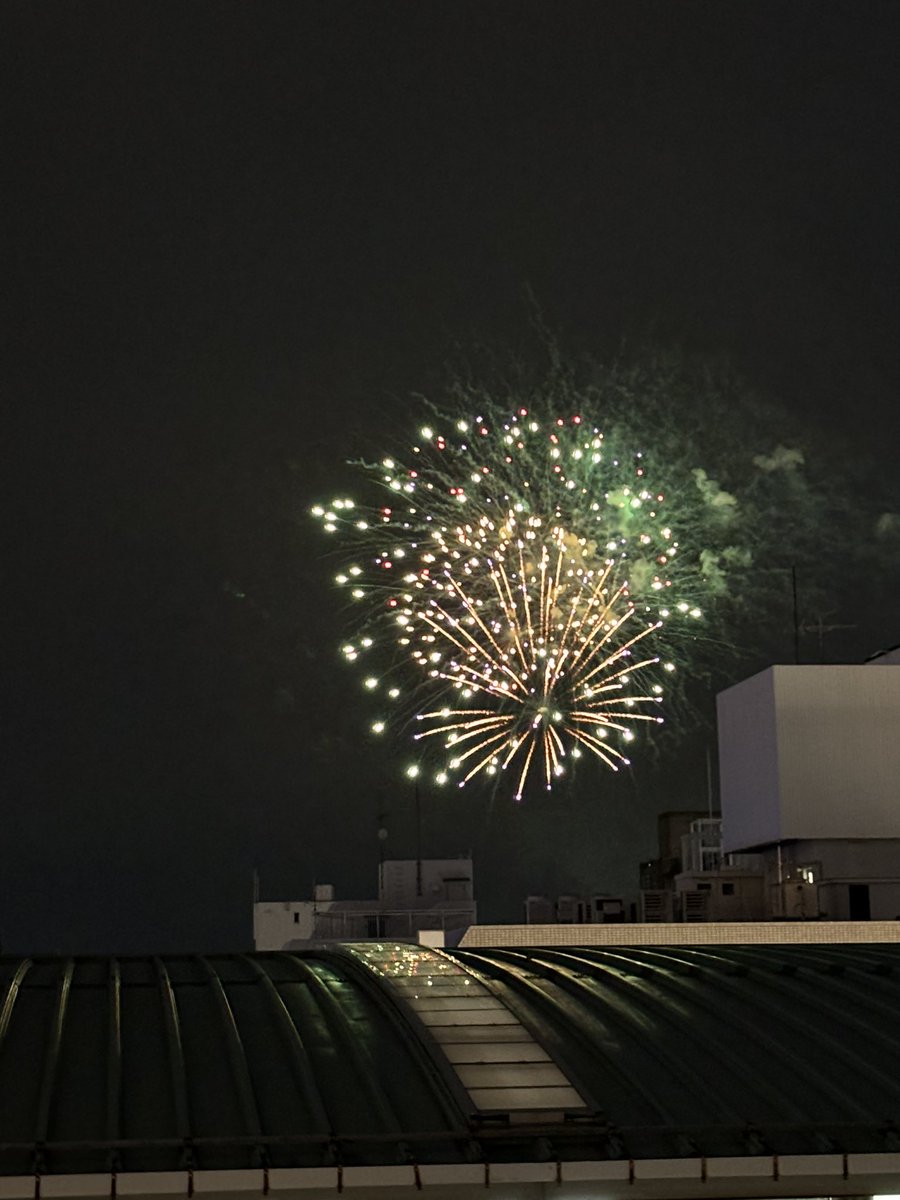 emilin1689's tweet photo. 昨夜の花火 https://t.co/qwHGRugZRf