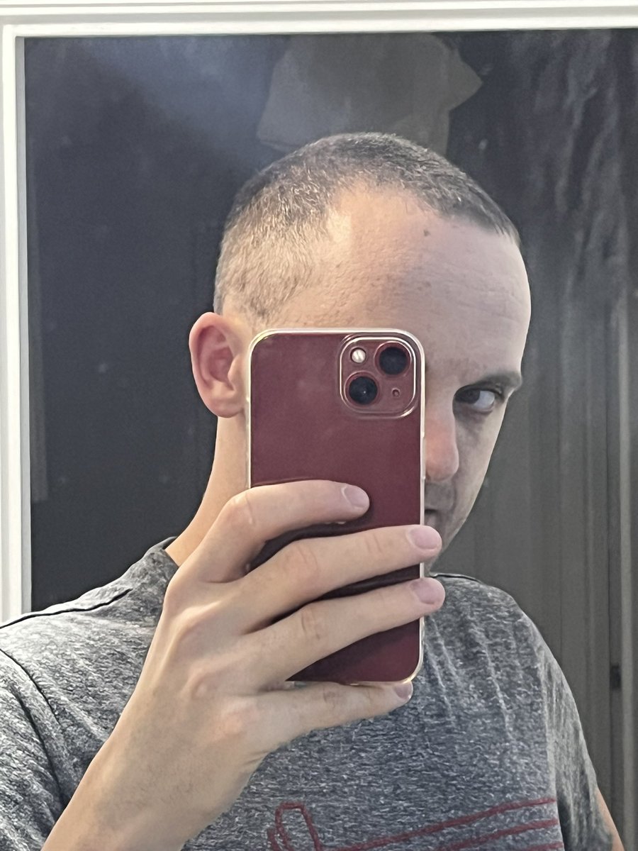 Stevemate1993's tweet photo. Buzz cut today so Buzz Buzz Buzz 🐝 😁💇‍♂️. https://t.co/Gxlcmvk0pf