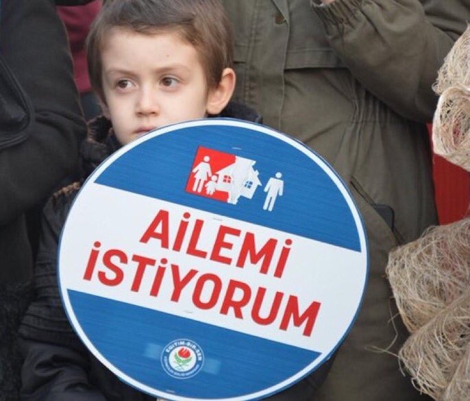 Talep: Aile Birliği
Çözüm: İl ve İlçe Emri

Mazerete dayalı yer değişikliği başvurularında aile birliğinin sağlanabilmesi için il ve ilçe emri uygulaması yürürlülüğe girmelidir..

<a href="/Yusuf__Tekin/">Yusuf Tekin</a>
<a href="/EgitimBirSen/">Eğitim-Bir-Sen</a>
<a href="/tcmeb/">Millî Eğitim Bakanlığı</a>
#ÇareilEmri
#ÇareİlçeEmri 
#CbdenMazereteİlEmri