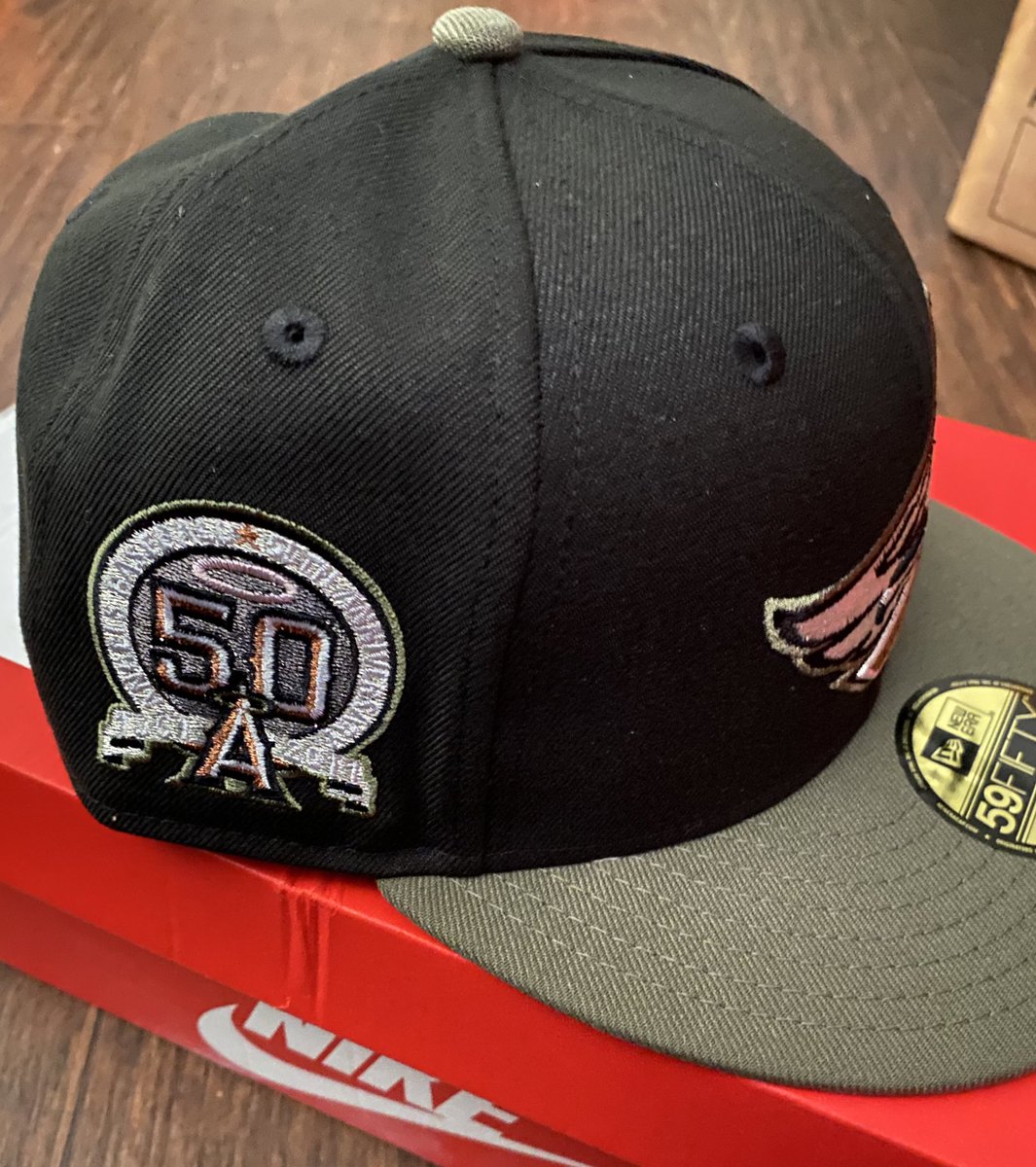 NateHussles's tweet photo. New Heat!! Been waiting for this @HatClub 🔥🔥 #HatClub #NewEra #PinkBottom #CookieMartini 🍪 🍸 https://t.co/92vI1qdaKV