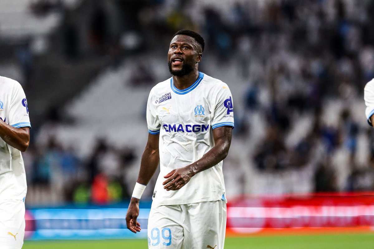 Herita ILUNGA (@herita23) on Twitter photo Le comportement irrespectueux des dirigeants marseillais à l’encontre de <a href="/mbemba22/">Chancel Mbemba</a> est inadmissible, n’honore pas l’histoire de ce club et encore moins ses valeurs.
Il est possible de défendre les intérêts de l’OM tout en respectant Chancel, ce joueur qui a défendu corps et âme Le comportement irrespectueux des dirigeants marseillais à l’encontre de <a href="/mbemba22/">Chancel Mbemba</a> est inadmissible, n’honore pas l’histoire de ce club et encore moins ses valeurs.
Il est possible de défendre les intérêts de l’OM tout en respectant Chancel, ce joueur qui a défendu corps et âme