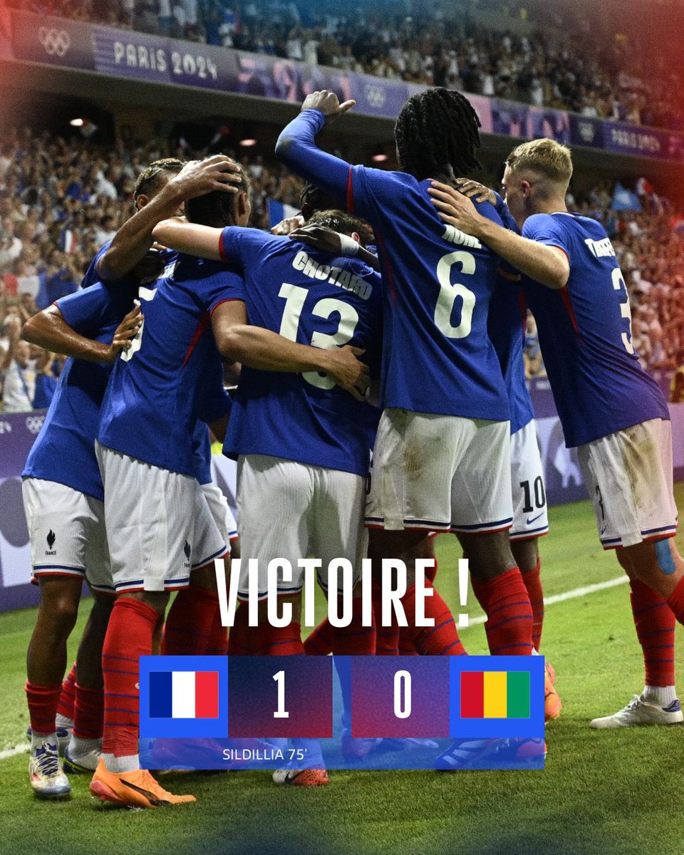 equipedefrance's tweet photo. 𝗗𝗘𝗨𝗫𝗜𝗘̀𝗠𝗘 𝗩𝗜𝗖𝗧𝗢𝗜𝗥𝗘 en 2 matchs pour nos Bleus qui font un grand pas vers la qualification en quarts de finale des JO ! 🙌
🇫🇷1-0🇬🇳 | #FRAGUI | #Paris2024 https://t.co/fHzh25Qt4U