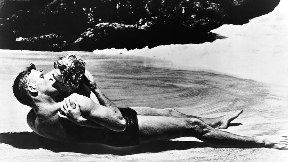 MaxKayson's tweet image. From Here to Eternity (1953) ⭐️⭐️⭐️⭐️⭐️⭐️⭐️⭐️A soldier faces unethical punishments for refusing to box, while Sergeant Warden has an affair with the Captain’s wife. An engaging, beautifully written story with clear heroes and villains. A masterclass film. #oscars #bestpicture