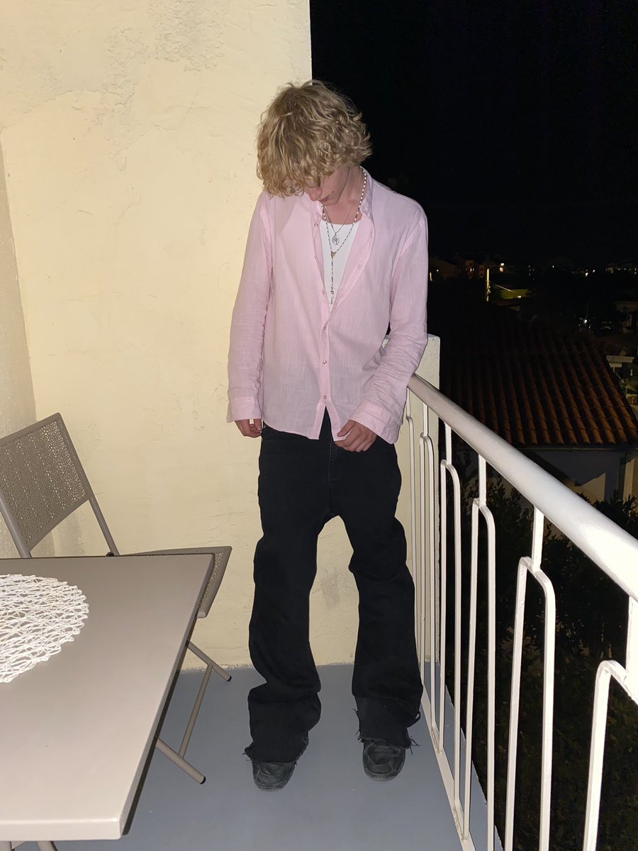 zetekson's tweet image. #waddup