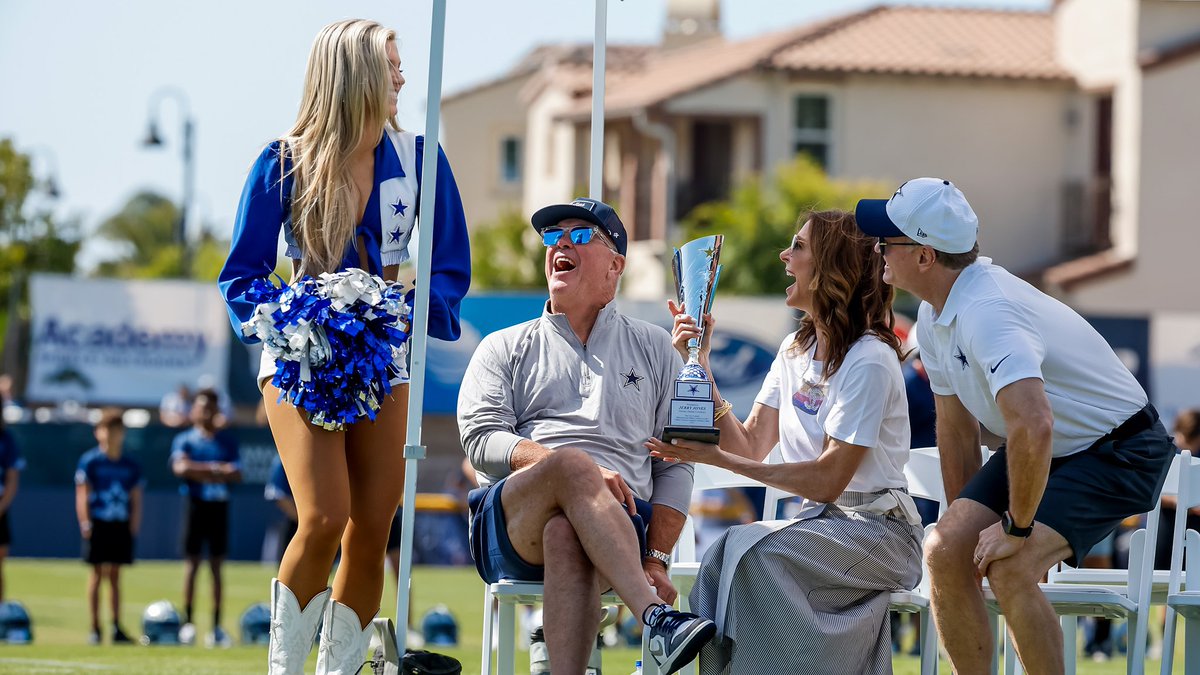 dallascowboys's tweet photo. Opening Ceremony in Oxnard ⭐️

#CowboysCamp | @AmericanAir https://t.co/5Wqeqh1ssG