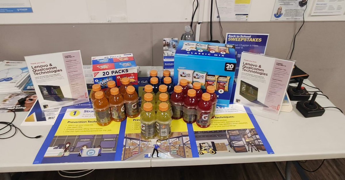 LenovoYogi7's tweet photo. First Stock the Breakroom for back to school was a smashing success at Best Buy 289!! Thank you Qualcomm for helping us out with these snacks!!
#Wearelenovo #Iamlenovo #Premiumstars
#Qualcomm #qualcommsnapdragon
#microsoftcopilotplus https://t.co/VVsW4GO4Wn