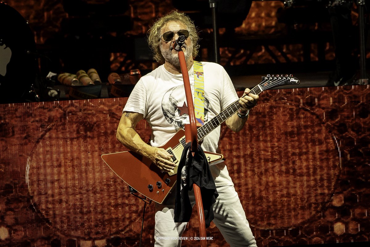 NERockReview's tweet image. Sammy Hagar
🌎The Best of All Worlds Tour 🔥

Michael Anthony - Joe Satriani - Jason Bonham

July 26, 2024
Xfinity Center
Mansfield, Massachusetts

More photos and show coverage coming this week.