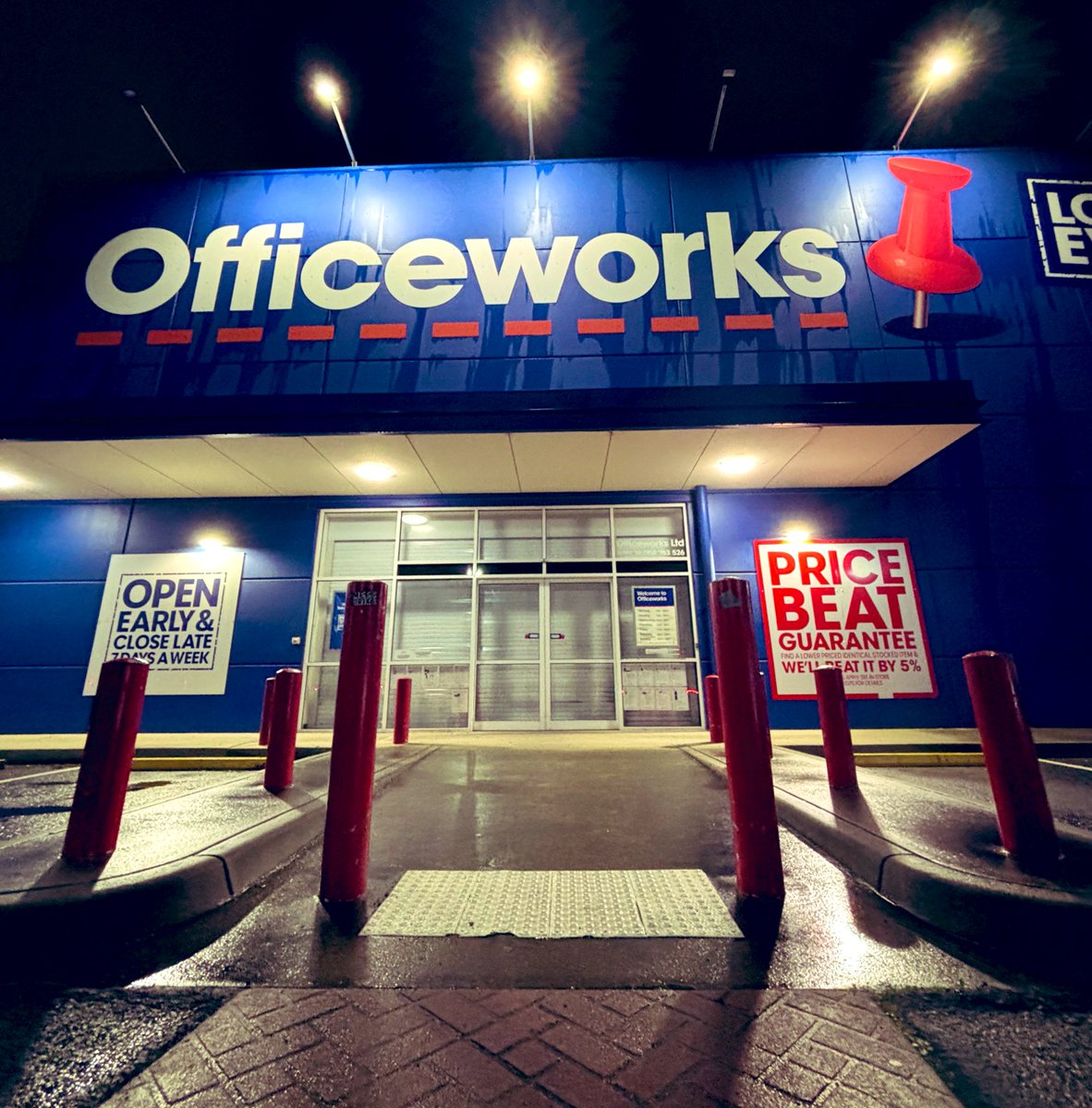 Footy_Goalposts_In_Objects tweet media