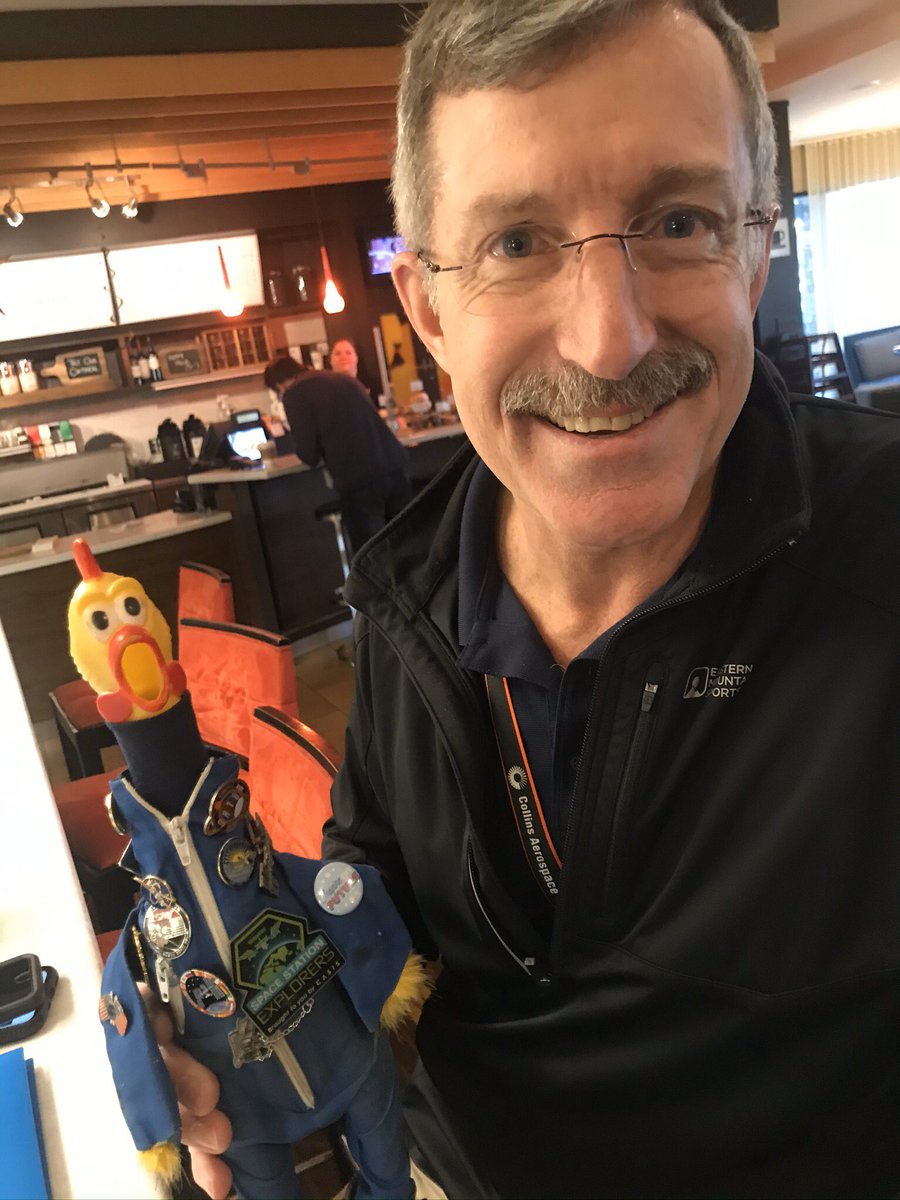 Lonely Plutoid tweet media