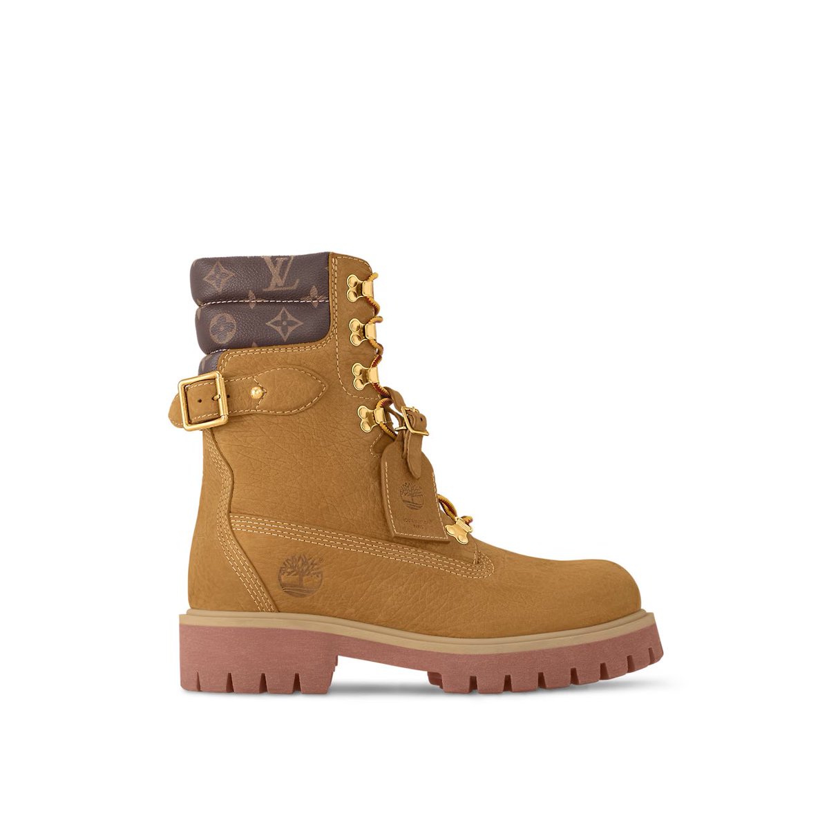 LegendaryLade's tweet image. Everybody doing the Louis Vuitton x Timberland Constructs but Gunna went LV x Timberland Ranger boots. 

Dare to be different!