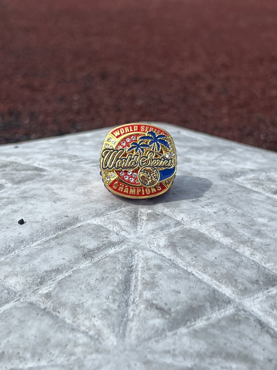 That’s a Winner &amp; That’s a Grand Slam WS National Championship! 

The Cards win a triple header on Saturday &amp; defeat 5 Star Baseball in the title game by a final score of 7-1. 

<a href="/JayseDeGruy6/">Jayse DeGruy</a> started the game and <a href="/Will_A11/">William Andrade</a> threw five innings of no hit relief on the mound! ⚾️🏆🇺🇸