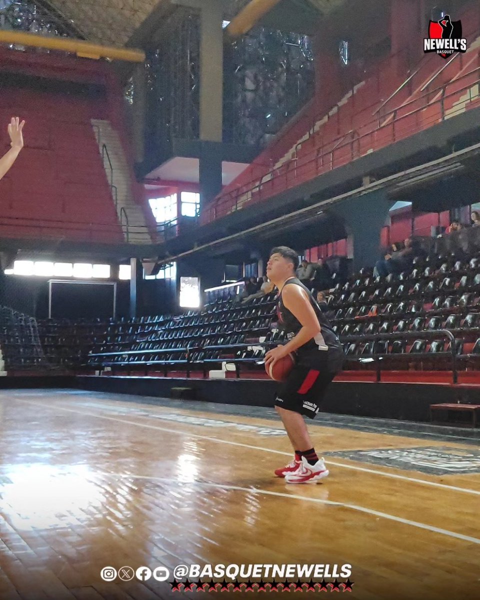 🏀 Intermedias en marcha 

▪️En la reanudación de las formativas, Maxi Arias hizo su debut como entrenador a cargo de la categoría U15. 

📅 Sábado 27 de julio 

🆚 Provincial 'C'
🏟️ Claudio Newell 

📝 Resultados 

⛹🏽‍♂️ U15 - 59-35 ✅
⛹🏽‍♂️ U17 - 71-47 ✅
⛹🏽‍♂️ U21 - 82-20 ✅