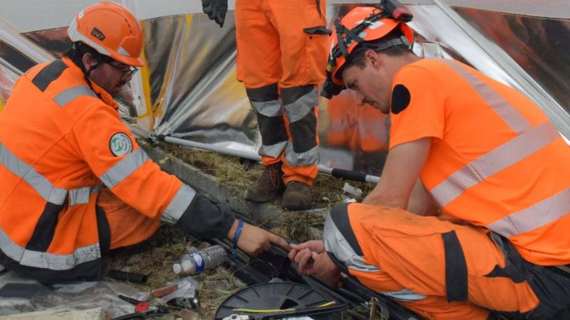 Targeting the rail safety &amp; communications signalling system in France by damaging the backbone fiber optic cabling.