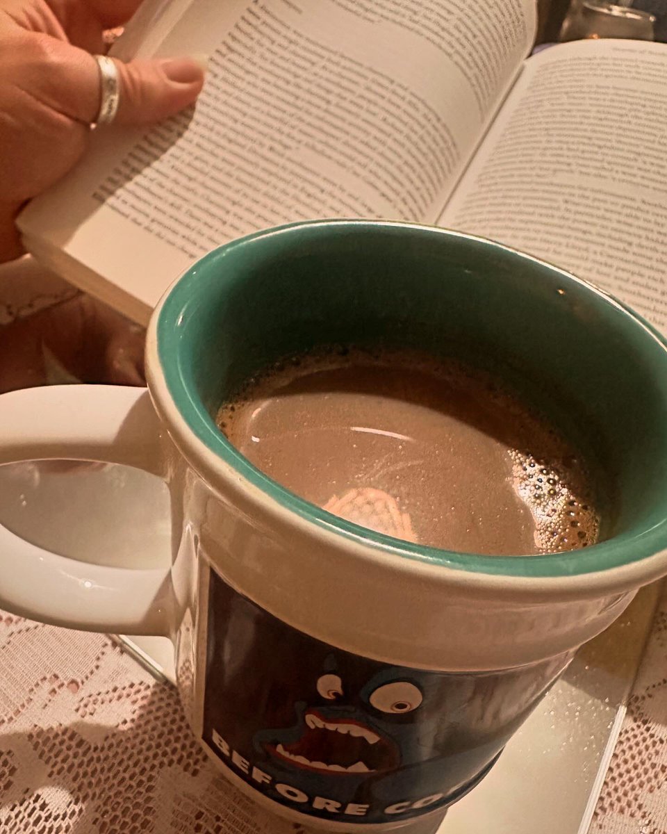 So this is how my weekend is going: hot chocolate and starting some reading/research for my next OU module/dissertation. Wish me luck! 🤞🏼🍀🤞🏼

#OpenUniversity #OU #A329 #TheMakingOfWelshHistory #WelshWitchTrials #HanesCymru #ATB
