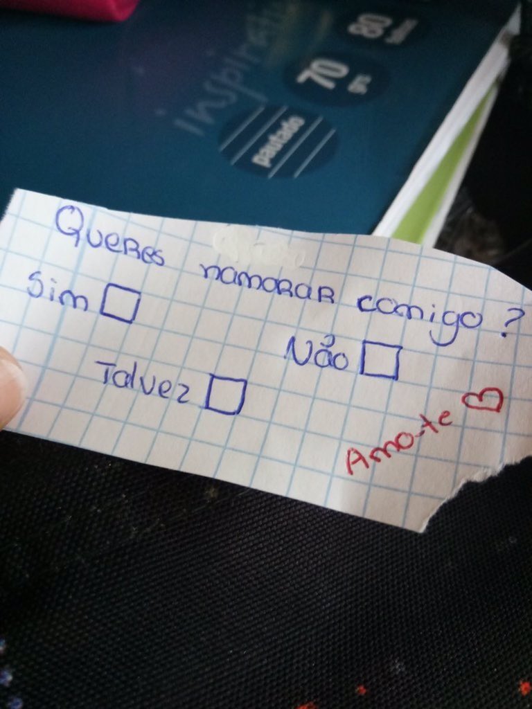 David16Duarte's tweet photo. Mas tipo…Os putos ainda usam isto hj em dia??🤷 https://t.co/bepKYMzP4T