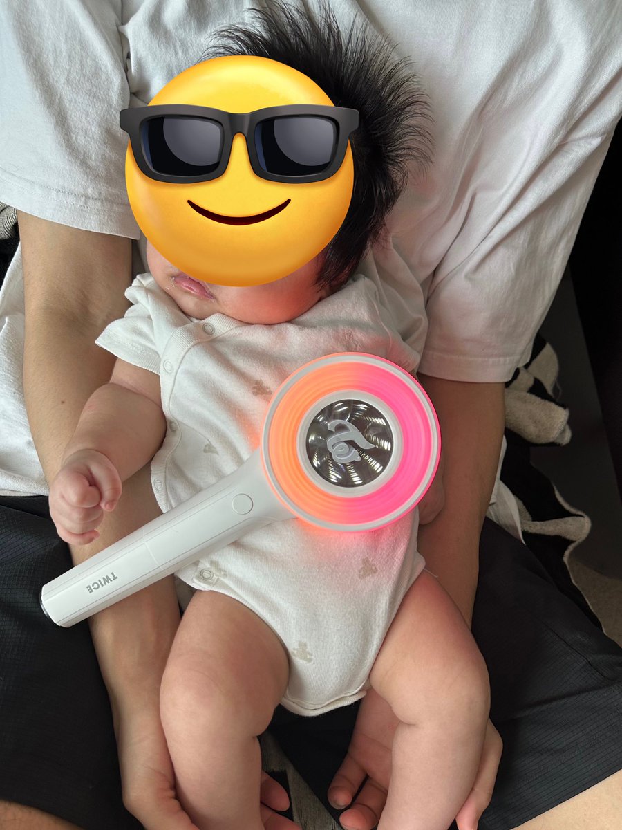 TWICEのライブは本当に尊い時間だった…むすこを見てくれた親に感謝です。
みんな美しすぎて産後ダイエットがんばろって思えたよ！現在+7kg…
忙しいのにがんばってるTWICEちゃんたち、40歳のわたしもがんばれ