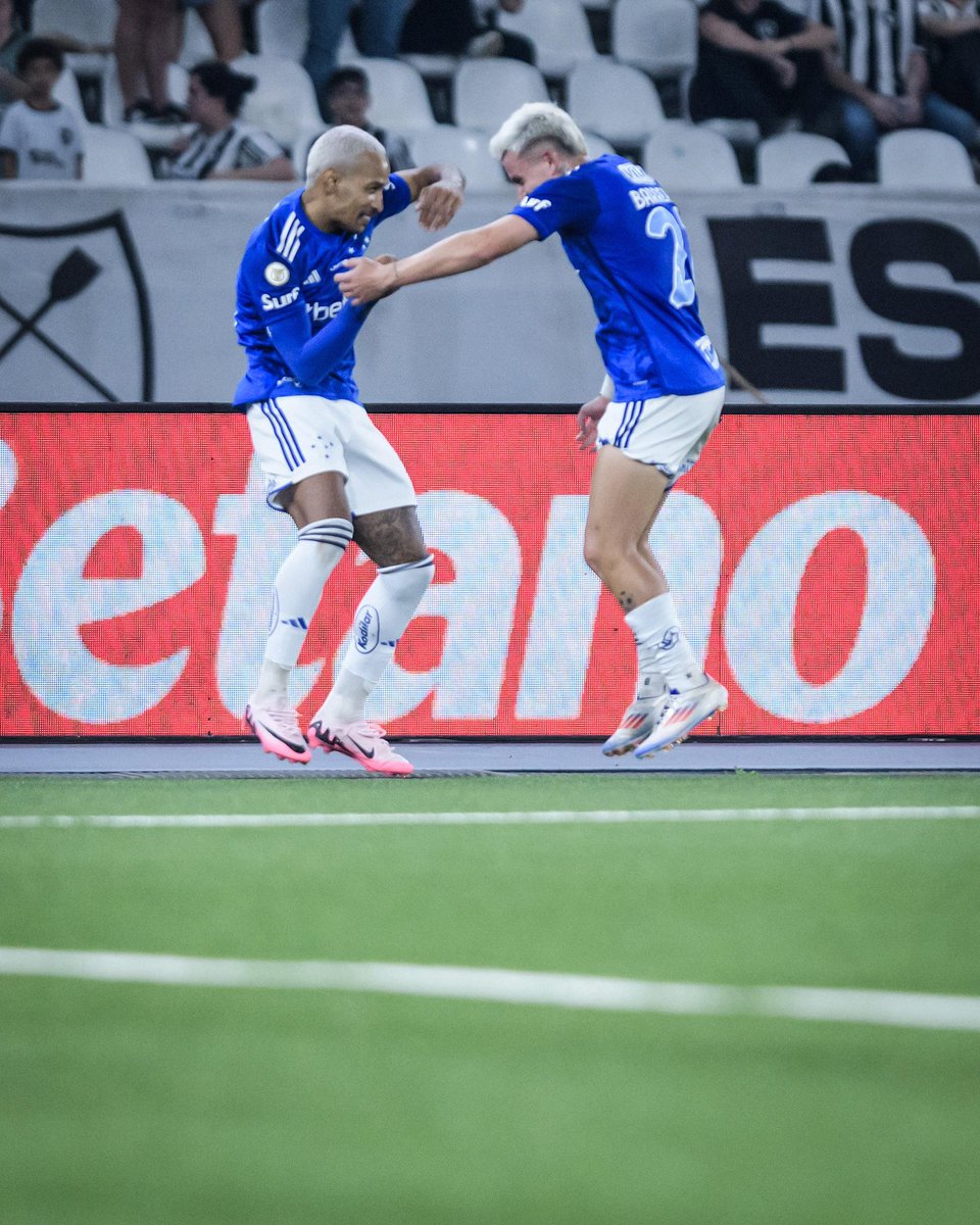 MatheusPereira's tweet photo. "Assim, quer vocês comam, quer bebam, quer façam qualquer outra coisa, façam tudo para a glória de Deus."
- 1 Coríntios 10:31

Vamos juntos 🦊💙 https://t.co/Eet8q7BQmH