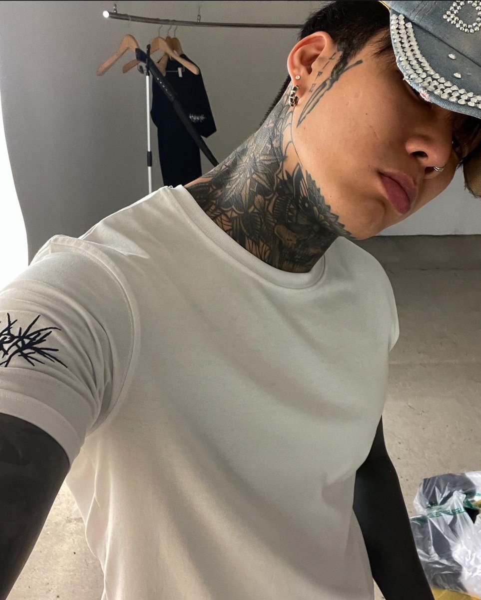 𝐆𝐔́𝐙𝐌𝐀𝐍. 🙇🏻♀️ papai da layla tweet media