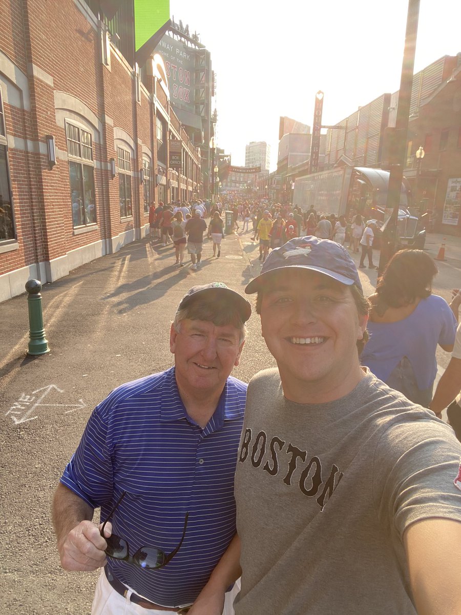 Sanders Sullivan tweet media