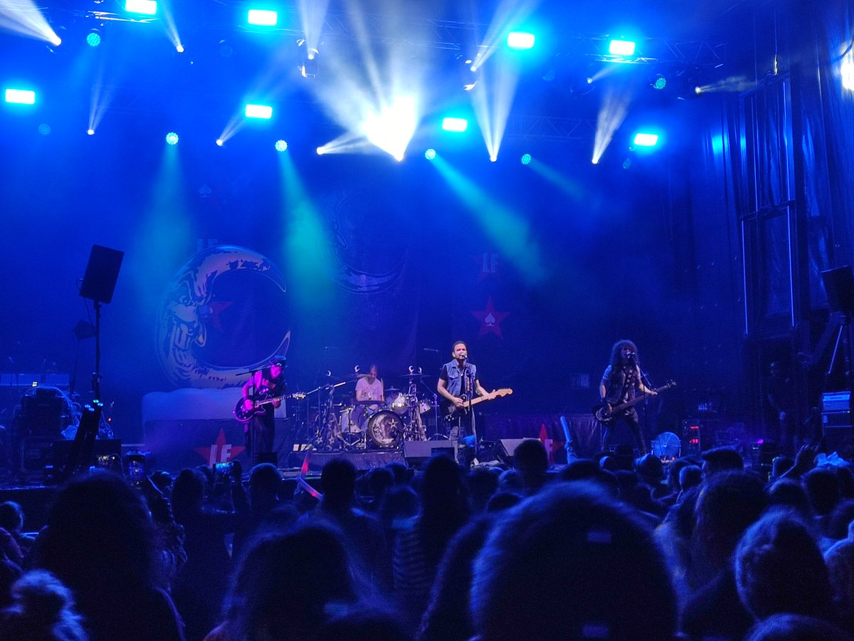 La Fuga es la parte mala del partido de Alvise. La parte buena es Soziedad Alkohólika.