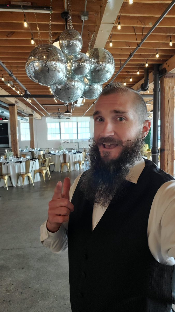 PartyDownDJs's tweet photo. Working a wonderful wedding at The Cheney Place
#wedding #weddingdj #michigan https://t.co/T1GqElpw1X