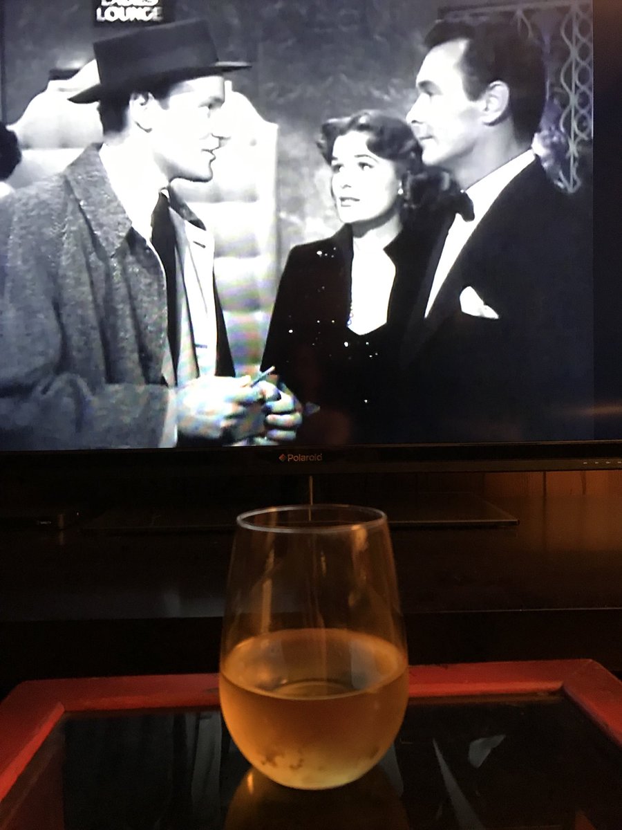 navery101's tweet image. Saturday night is film noire and Chardonnay #NoQuestionsAsked #BarrySulivan #ArleneDahl #1951
#popcorn #cheers #noireAlley