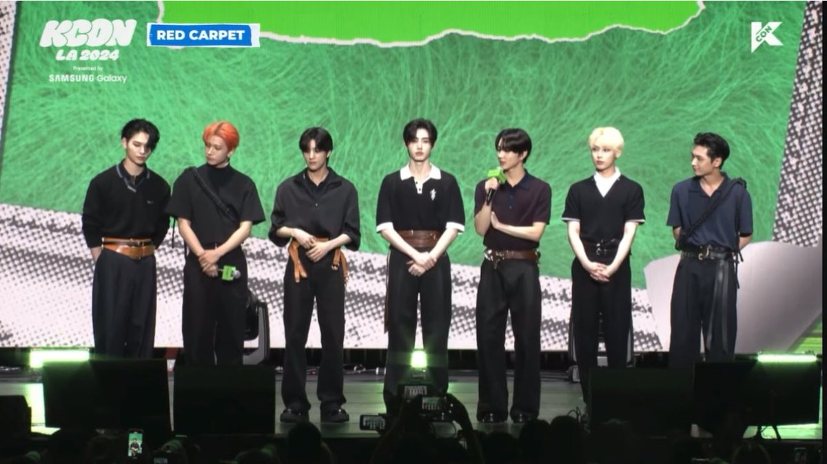 EN7ernally's tweet photo. #ENHYPEN at the KCON LA 2024 Red Carpet ✨THE MAIN EVENT ❤️‍🔥 https://t.co/O4EJGv7AJz