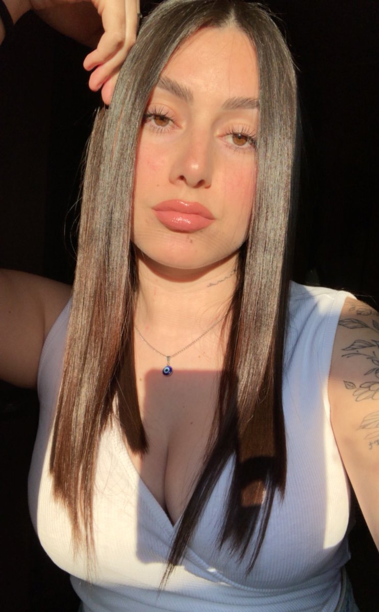 𝚊𝚗𝚝𝚘𝚗𝚎𝚕𝚕𝚊 tweet media