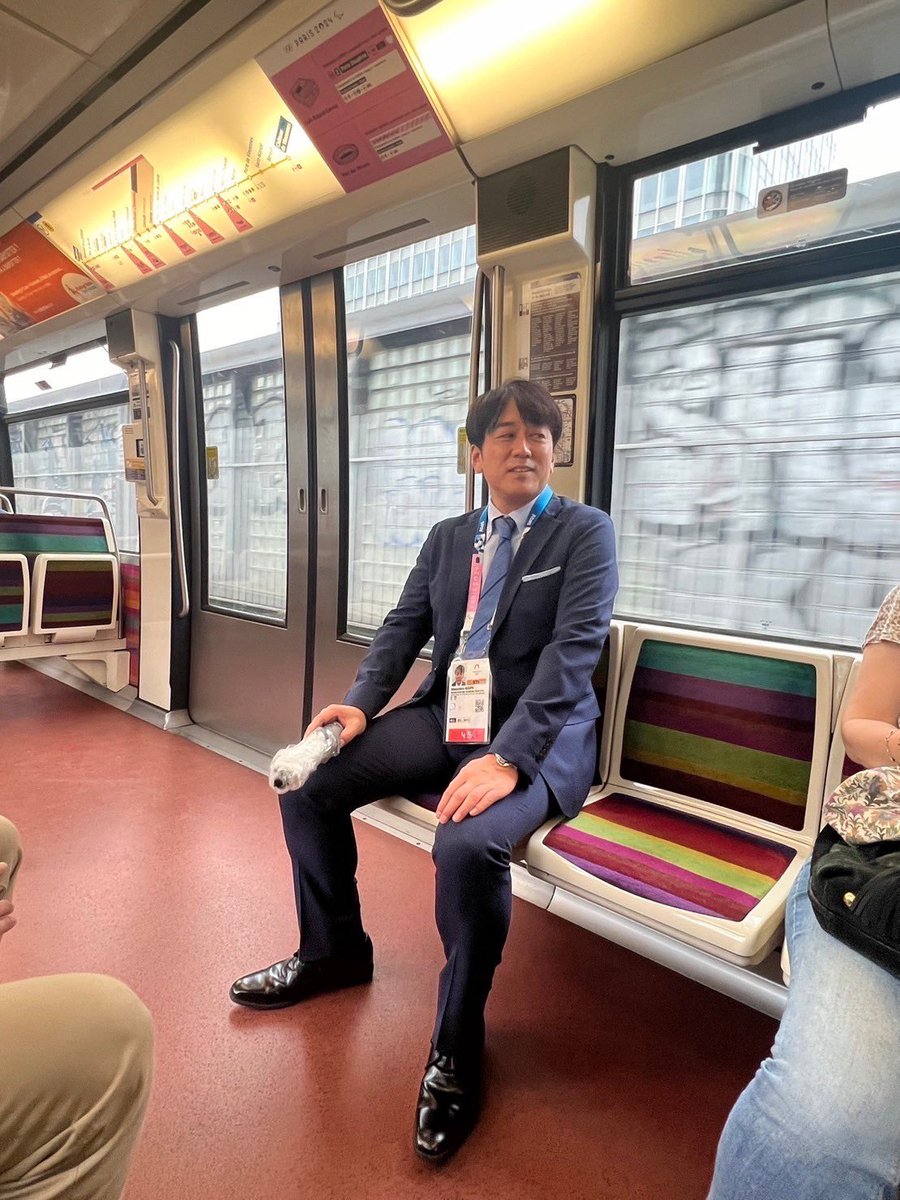 nichiten954's tweet photo. フランス🇫🇷パリより

#安住紳一郎
#nichiten #TBSラジオ https://t.co/a82ZrrUnXp