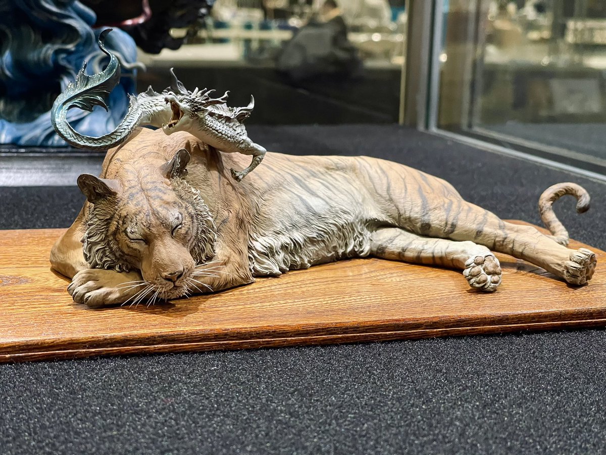 ワンフェス2024夏の卓番号「5-26-01」が『造形作品集 DRAGON』のブース