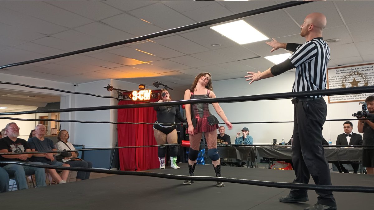 Cjellio's tweet photo. Very fun tag match
Lili &amp; Mackenzie with the win!
@LaPescaditaRuiz @RealMKZMorgan @NoelleSummit @itsmejensyn 
#3CWHero https://t.co/9l8pNUlDyk