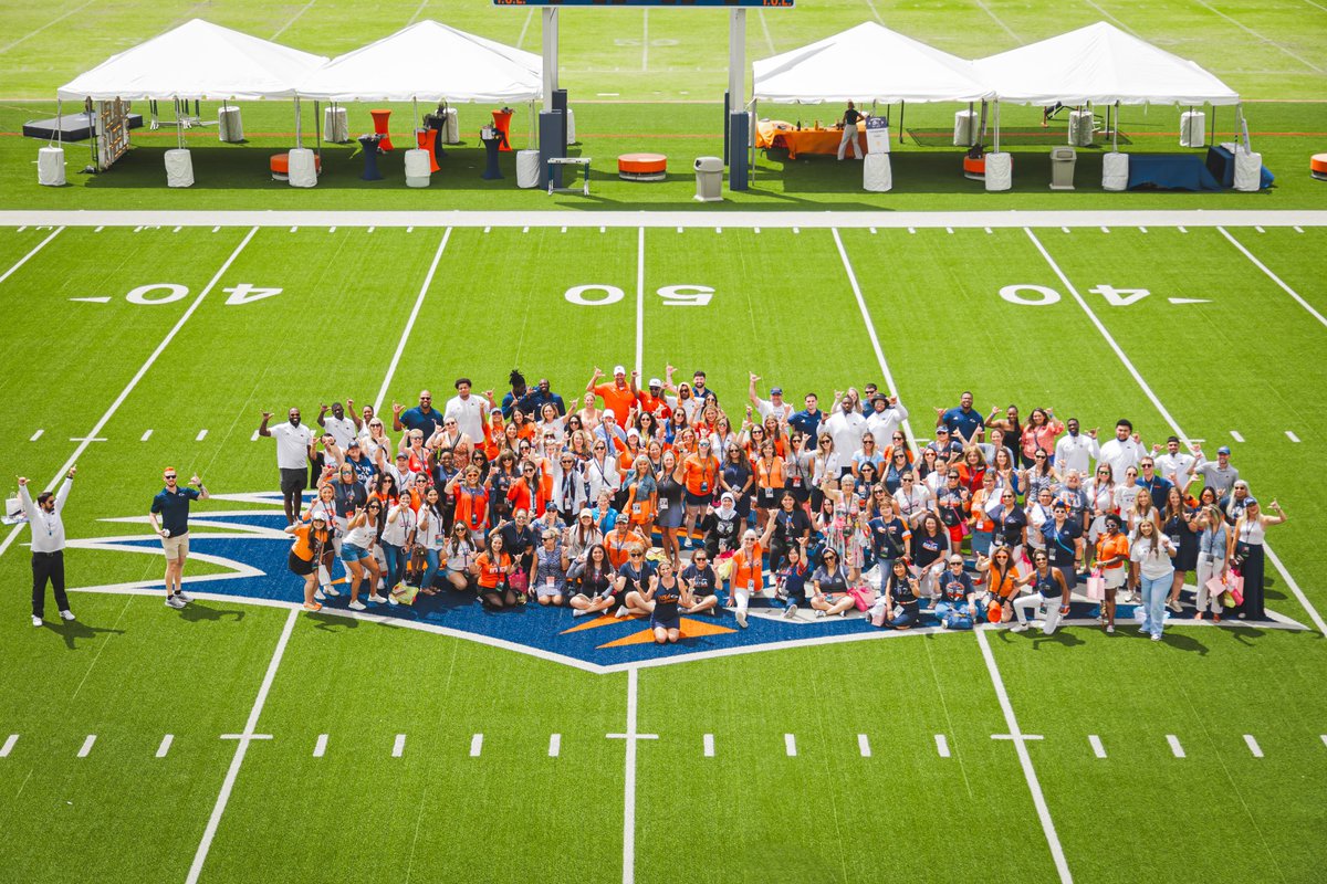 UTSAFTBL's tweet photo. Helmets &amp; Heels was a huge success. Thanks to everyone who came out today. 

#210TriangleOfToughness 
#LetsGo210 | #BirdsUp 🤙 https://t.co/QtFqe5lcUB