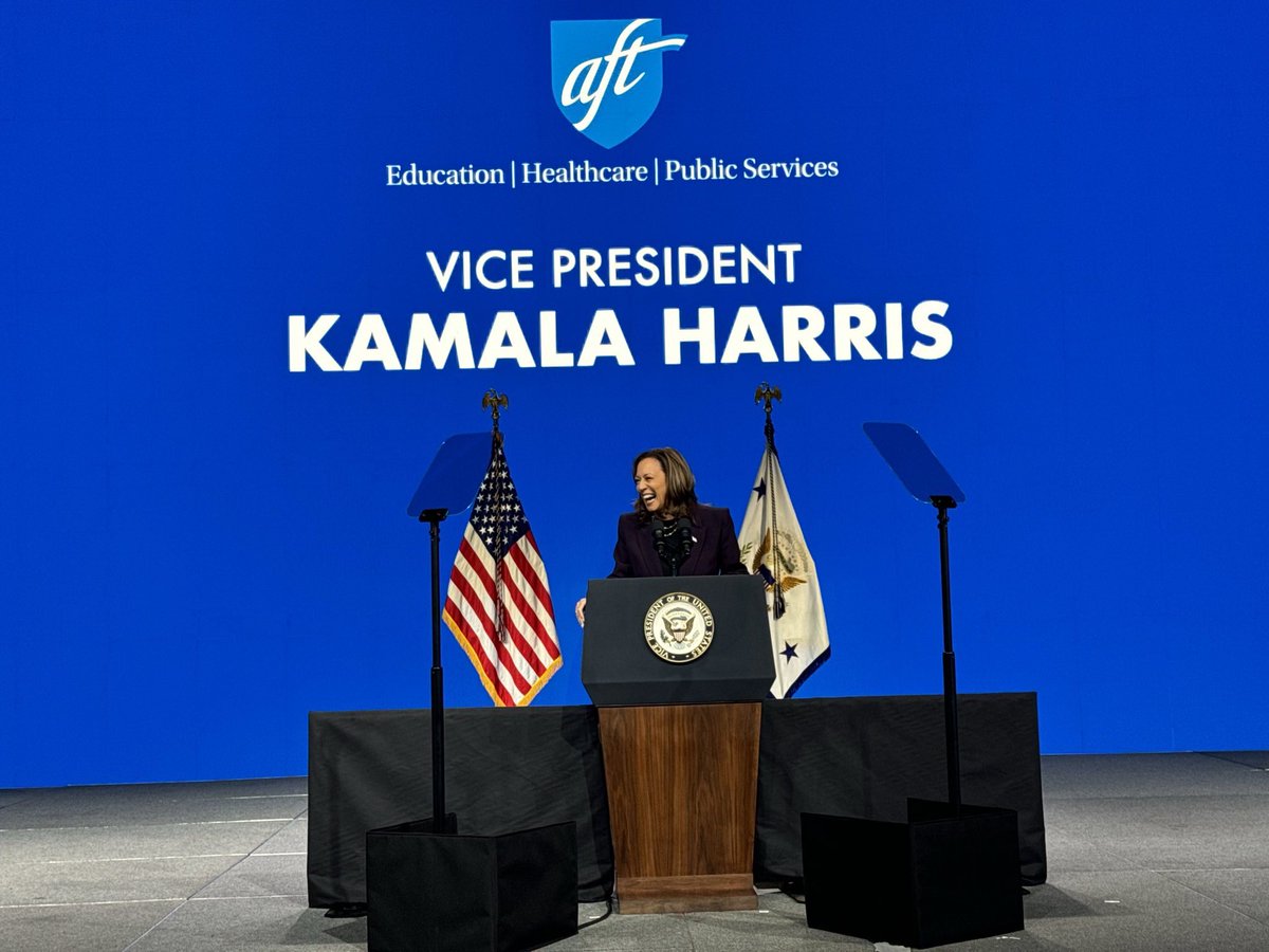 Randi Weingarten 🇺🇸 🖇️👩‍🎓📚 tweet media