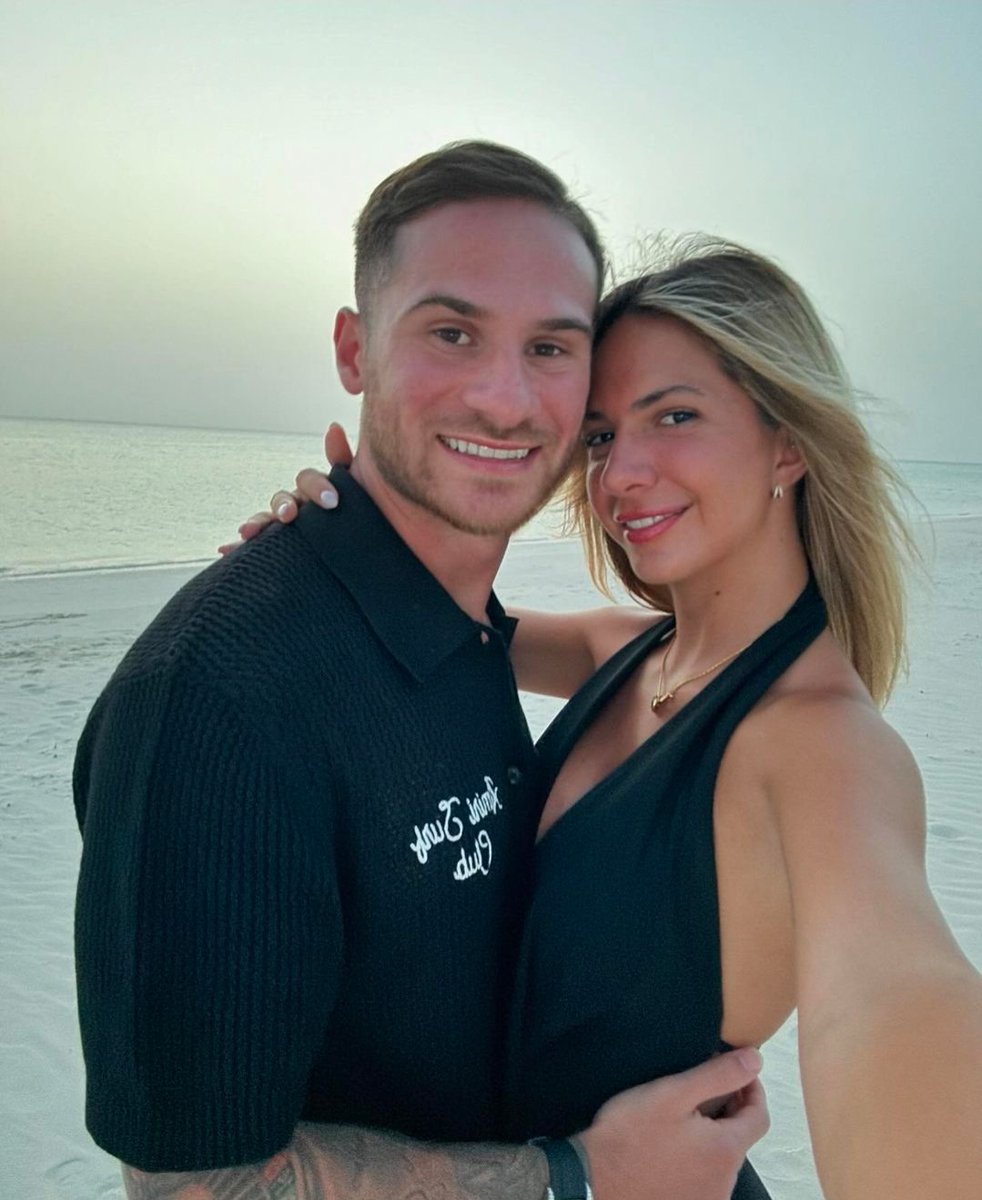 QUE VIVA EL AMOR 💘 
que lloren las cornudas