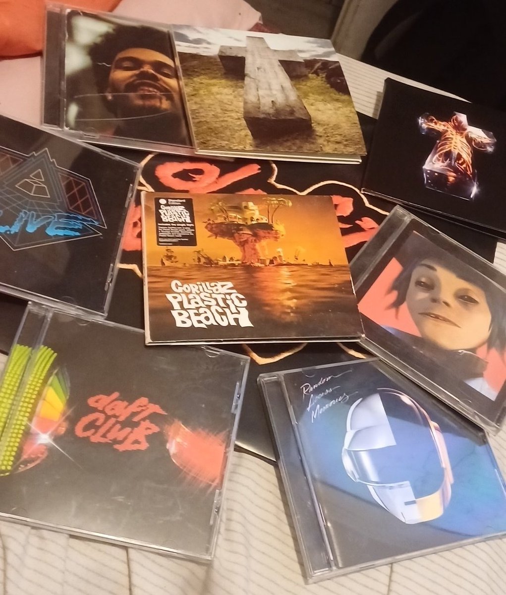 the fear i have when i dont feel one of these in my pocket😭😭