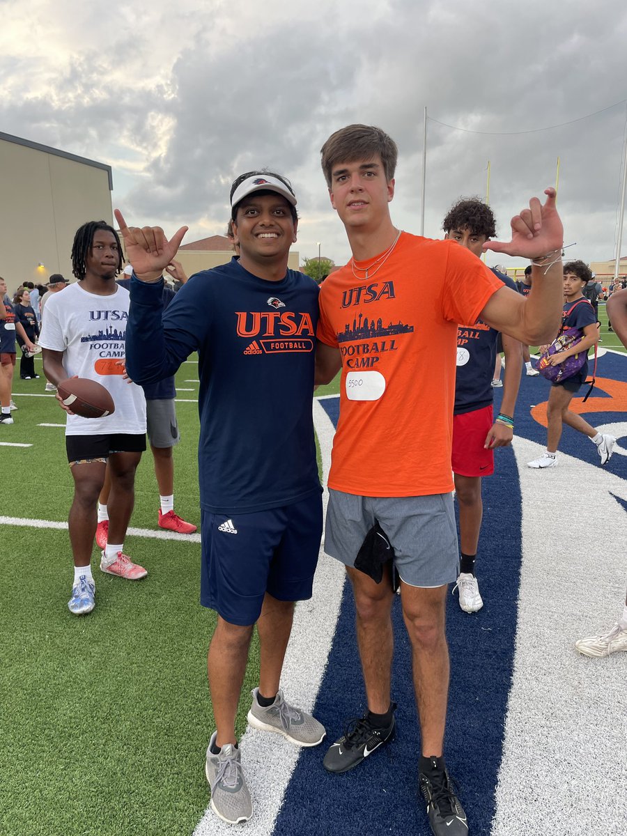 Jett Lewis (@jettlewis8) on Twitter photo Blessed to receive my first opportunity to advance my athletic and academic career to the collegiate level. <a href="/Coach_DrP/">Pavit Patel</a> Blessed to receive my first opportunity to advance my athletic and academic career to the collegiate level. <a href="/Coach_DrP/">Pavit Patel</a>