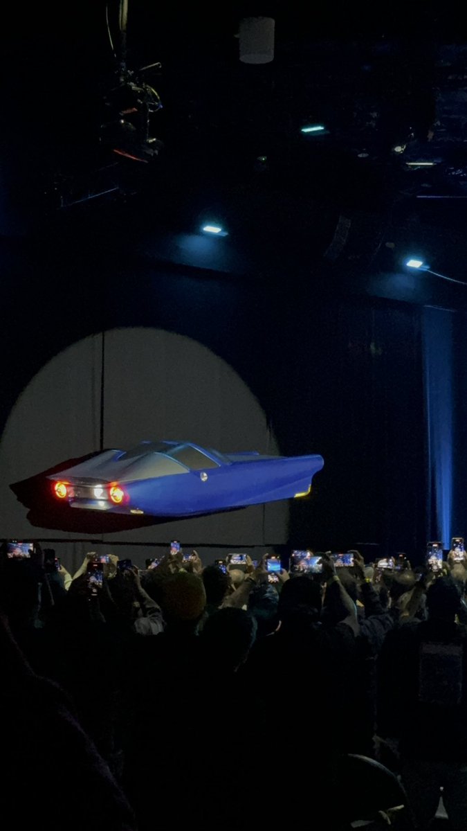 DiscussingFilm tweet media