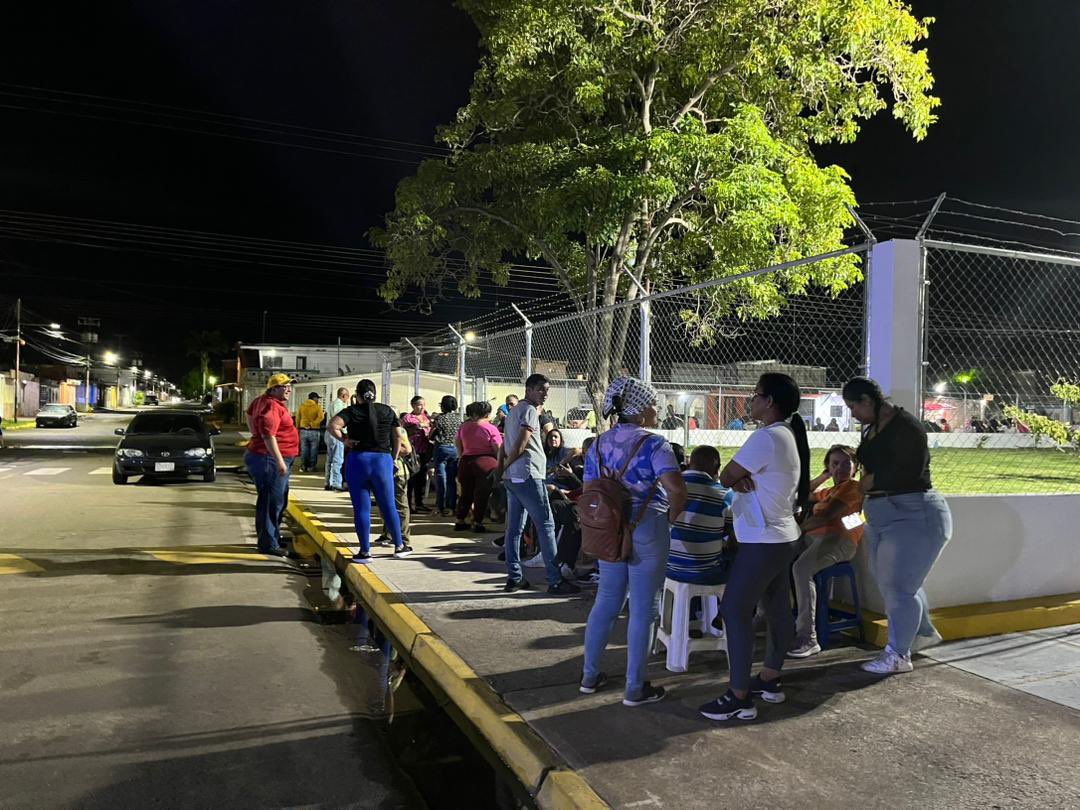 SoyNuevaPrensa's tweet photo. Fotos y video: @Stephanedhv https://t.co/pQ5B5UUBP5