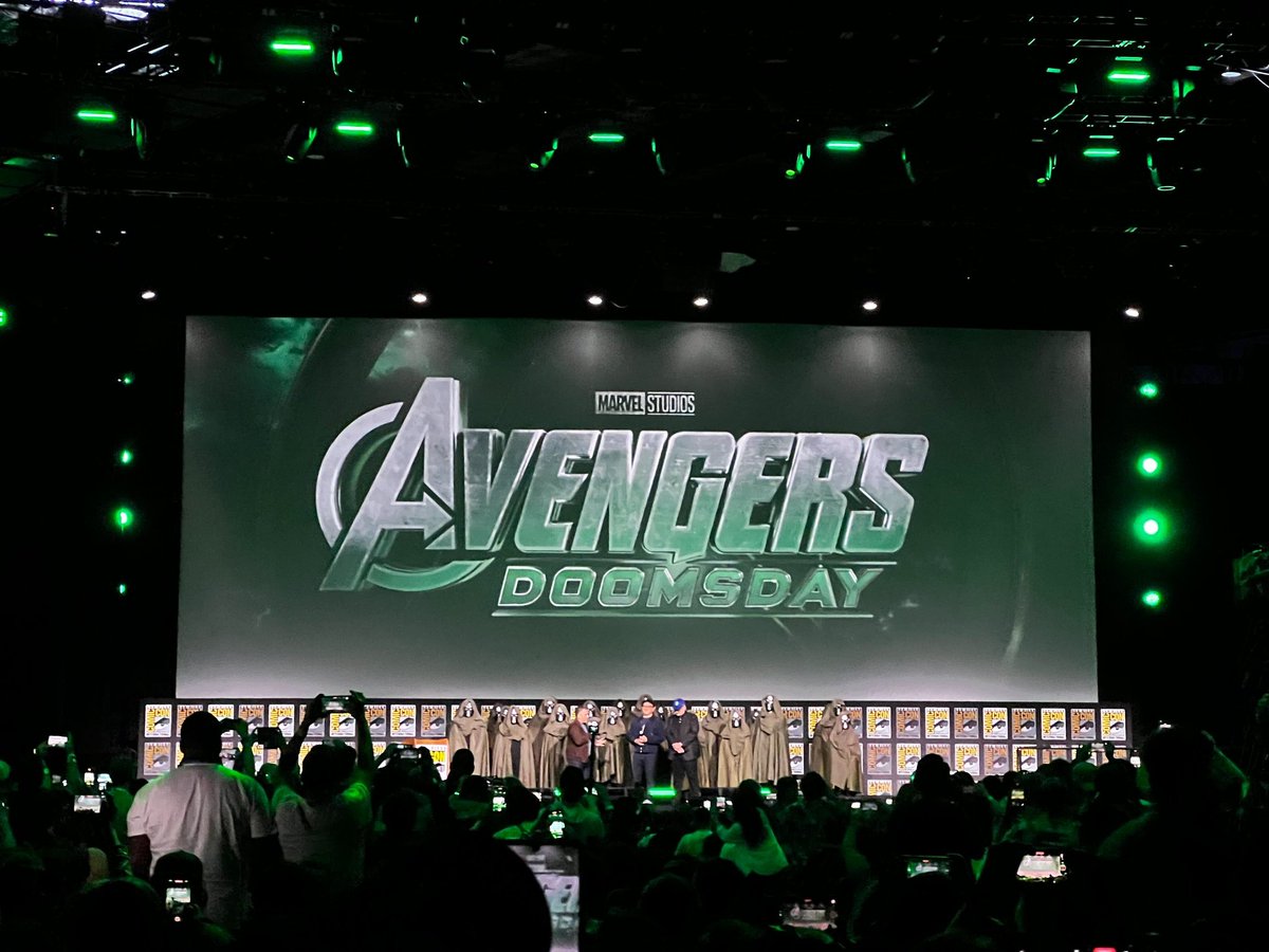 Templeofgeek's tweet photo. Avengers: Doomsday comes before Secret Wars. 2 years until we get Doomsday film. Next two Avenger Films directed by the Russo Brothers . Robert Downey Jr to play Dr. Doom. Fantastic 4 cast to be part of the next 2 Avengers films. #SDCC #sdcc2024 https://t.co/9D4uBfEnrT