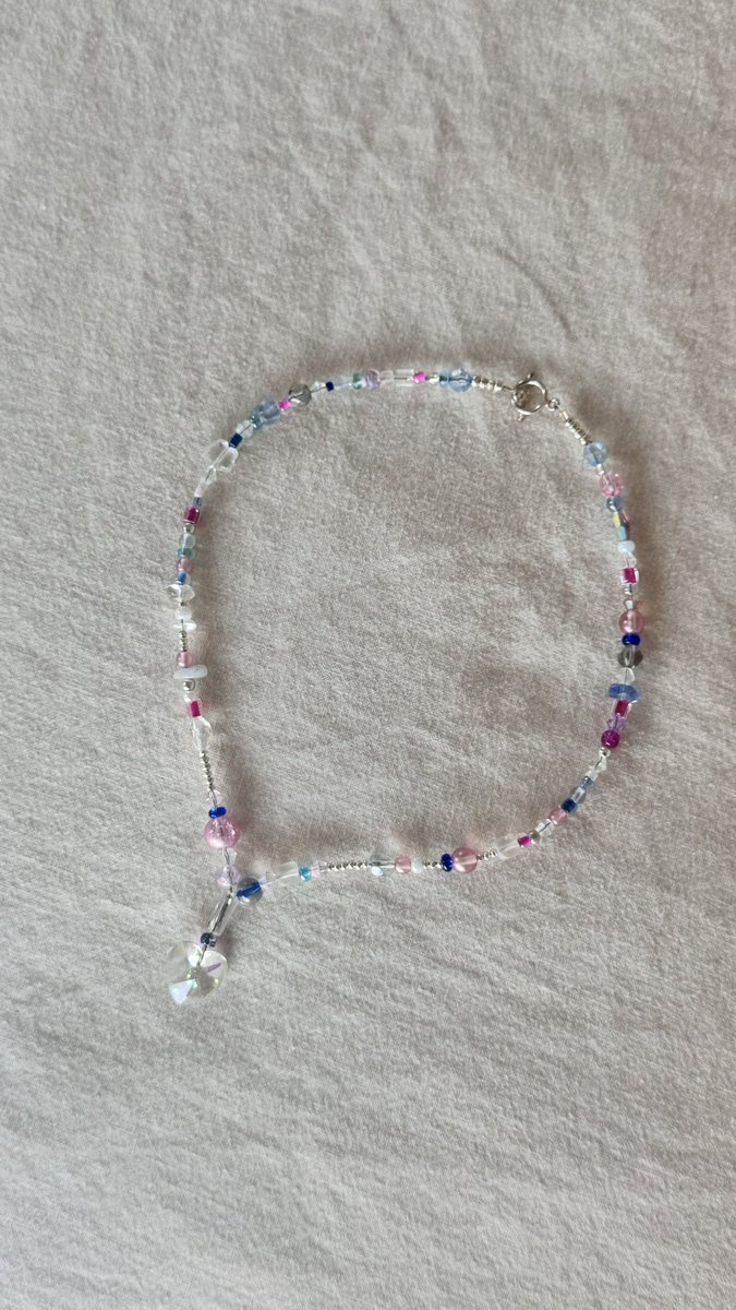 hiii my loves! i missed you… it’s GIVEAWAY TIME🦋🌸💜 i’ll be sending out these 3 necklaces made by yours truly to one lucky winner 💓 like, RT &amp; follow me. (they’re about 14-16 inches) 
i’ll DM the winner on 8/29, good luck!!! 
I luv you 💋