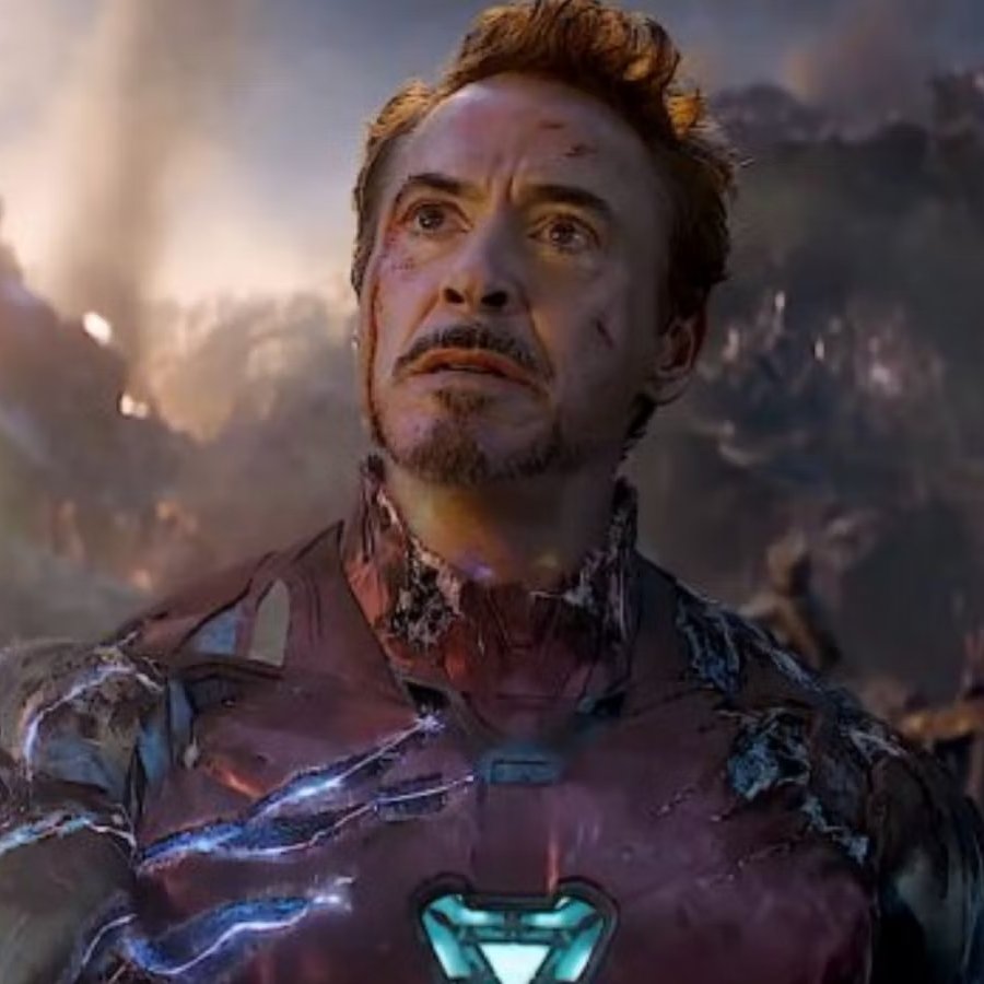 screentime's tweet photo. Robert Downey Jr. &amp; The Russo Brothers are returning to the MCU

The world is healing https://t.co/CFEEzraLDh
