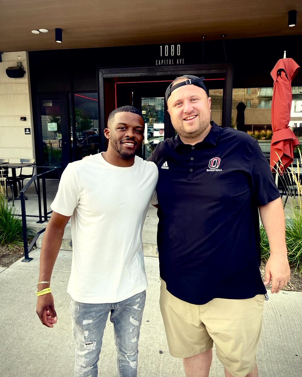Brandt Danals (@brandtdanals) on Twitter photo Always good catching up with my guy <a href="/TMB_3/">Thomas M. Bullock</a> π€
Thomas was an All-American for us at Holy Family and is now doing big things in the coaching world at <a href="/OCEaglesMBB/">OC Menβs Basketball</a>
Legitimately a future star in the business. Keep working my man. Glad you finally got to meet the little one! Always good catching up with my guy <a href="/TMB_3/">Thomas M. Bullock</a> π€
Thomas was an All-American for us at Holy Family and is now doing big things in the coaching world at <a href="/OCEaglesMBB/">OC Menβs Basketball</a>
Legitimately a future star in the business. Keep working my man. Glad you finally got to meet the little one!