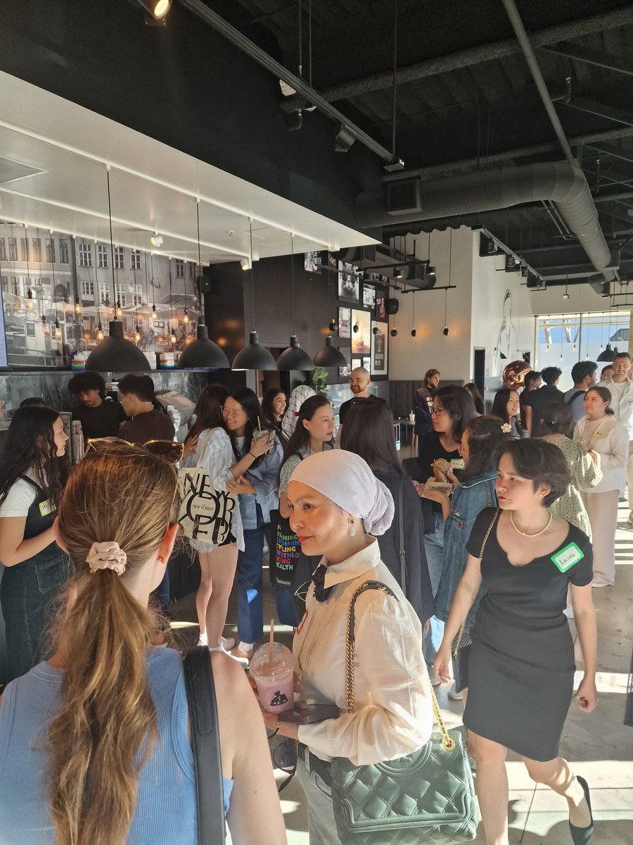 organized an event for girls at joe &amp; the juice this friday night 💅

then went to zo house sf launch party 👀🙈